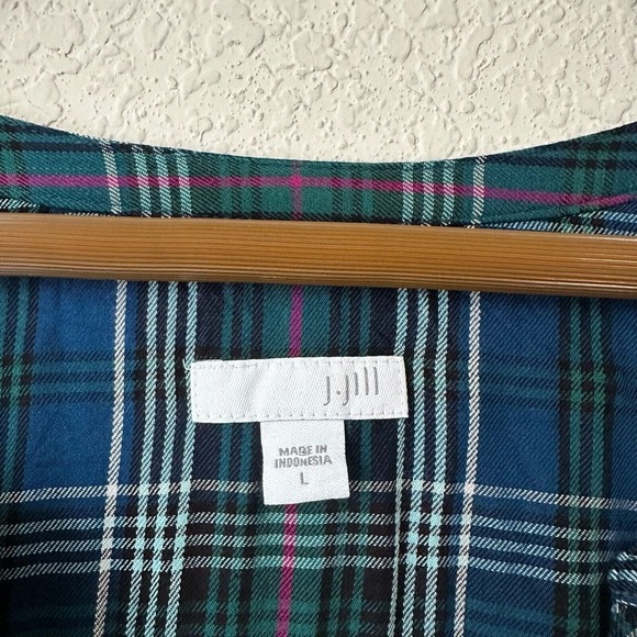 J. JILL Plaid Button-Up Tunic Shirt in Blue Green Dipped Hem Relaxed Fit - Picture 8 of 11